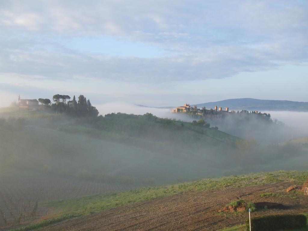 فيلا Agriturismo Il Torrione تْشيرتالدو المظهر الخارجي الصورة