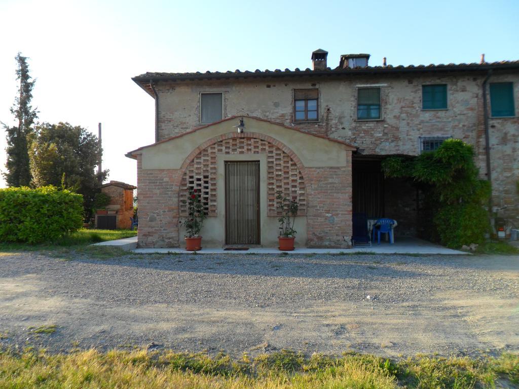 Agriturismo Il Torrione تْشيرتالدو المظهر الخارجي الصورة