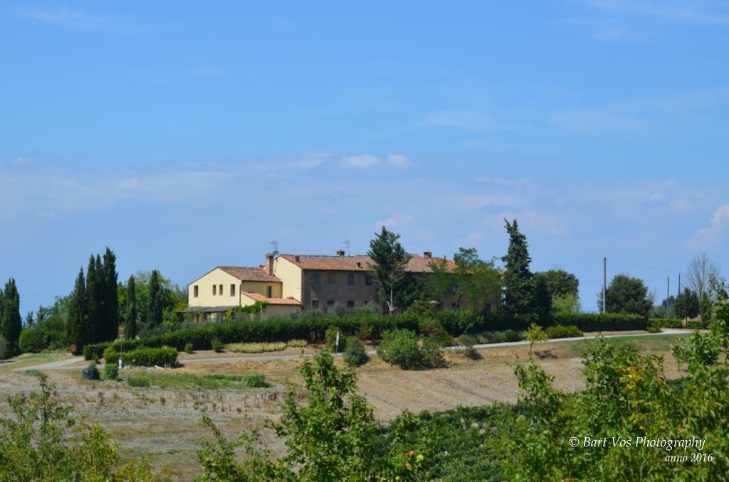 فيلا Agriturismo Il Torrione تْشيرتالدو المظهر الخارجي الصورة