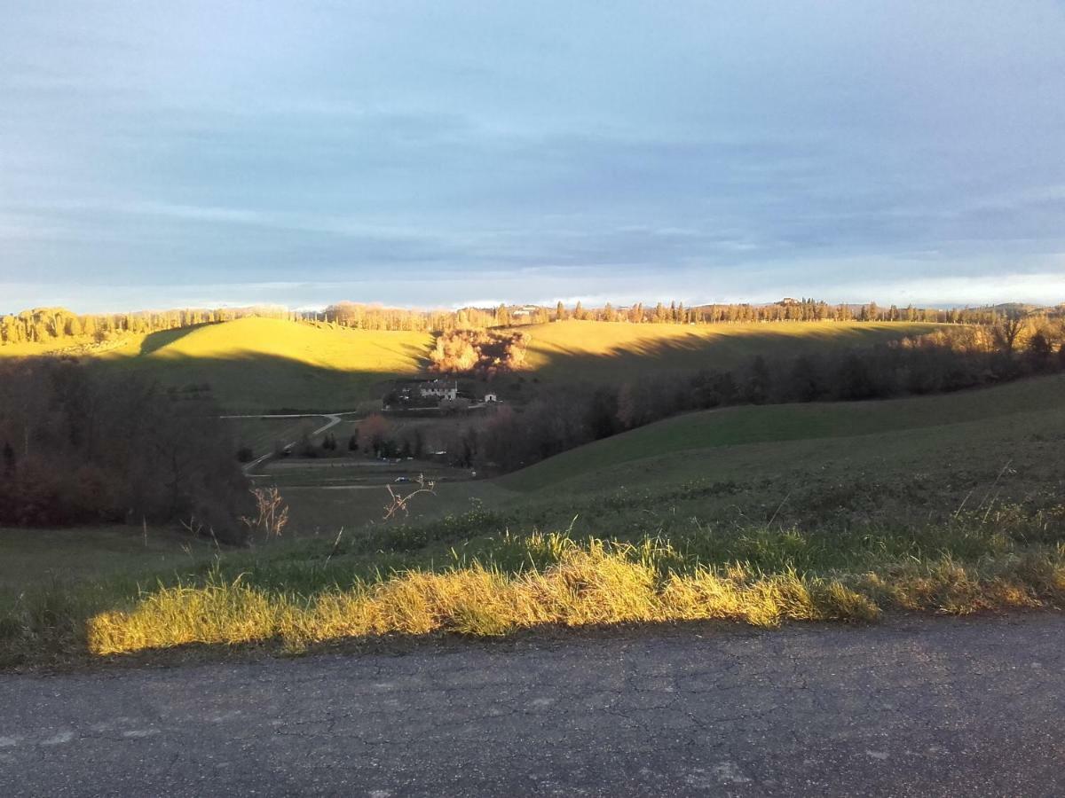 Agriturismo Il Torrione تْشيرتالدو المظهر الخارجي الصورة