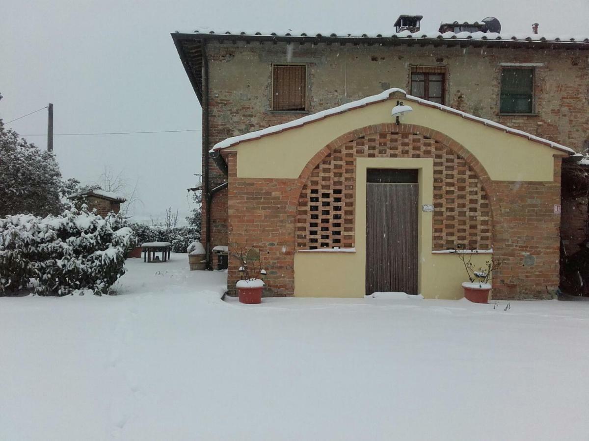 فيلا Agriturismo Il Torrione تْشيرتالدو المظهر الخارجي الصورة