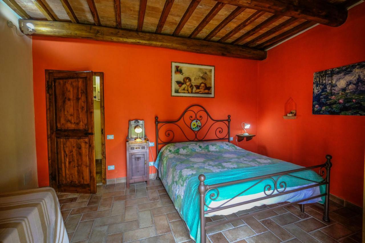 Agriturismo Il Torrione تْشيرتالدو المظهر الخارجي الصورة