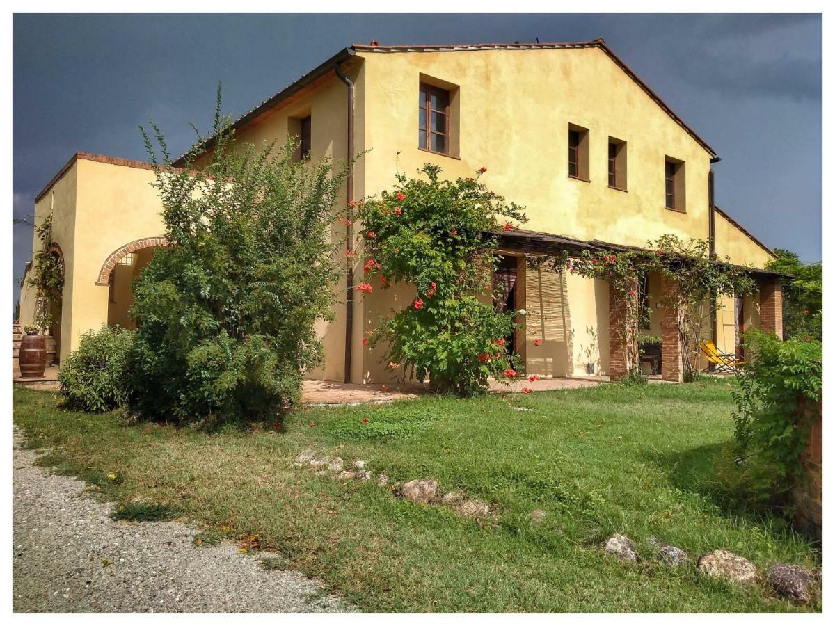 Agriturismo Il Torrione تْشيرتالدو المظهر الخارجي الصورة