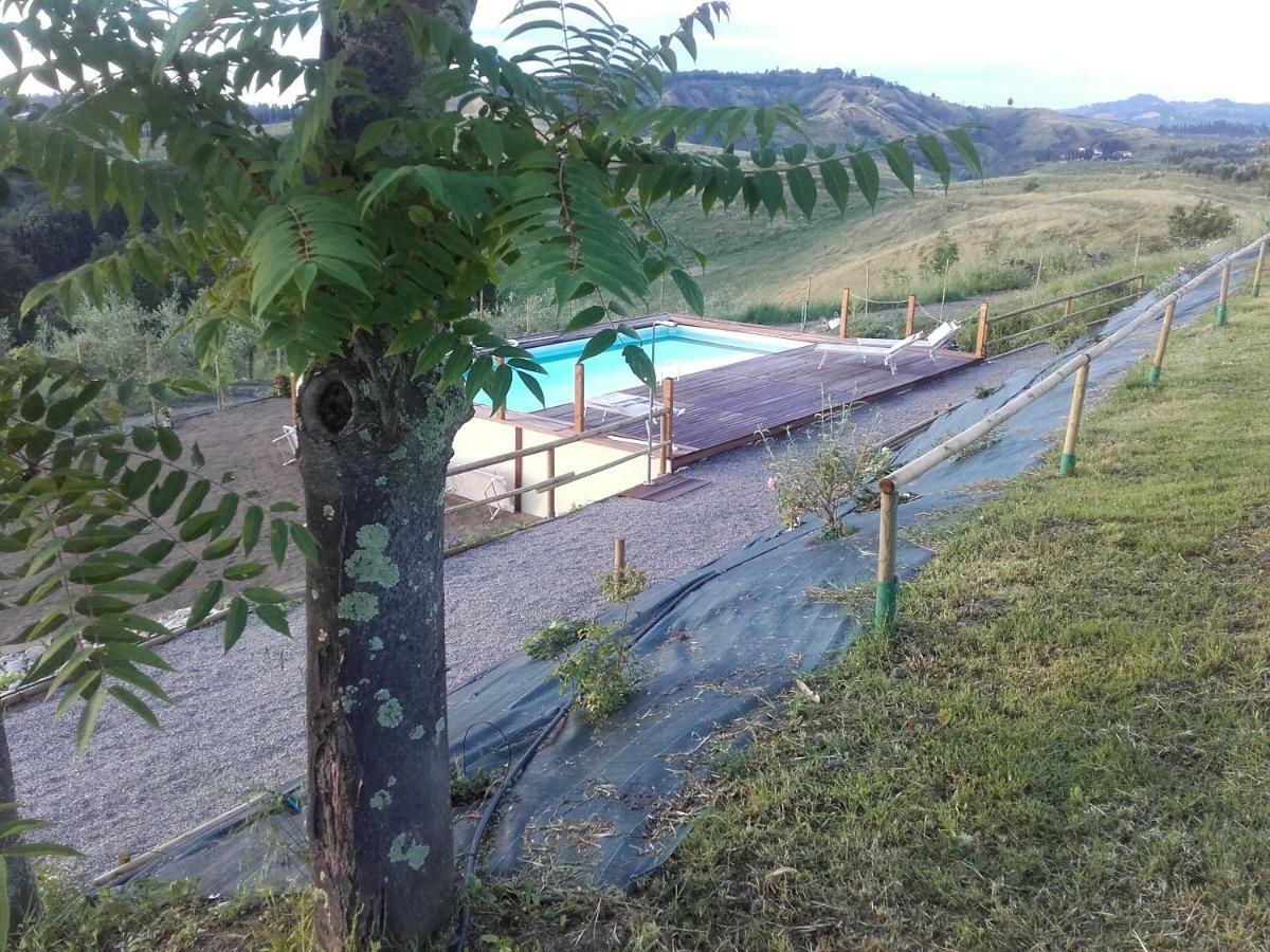 Agriturismo Il Torrione تْشيرتالدو المظهر الخارجي الصورة