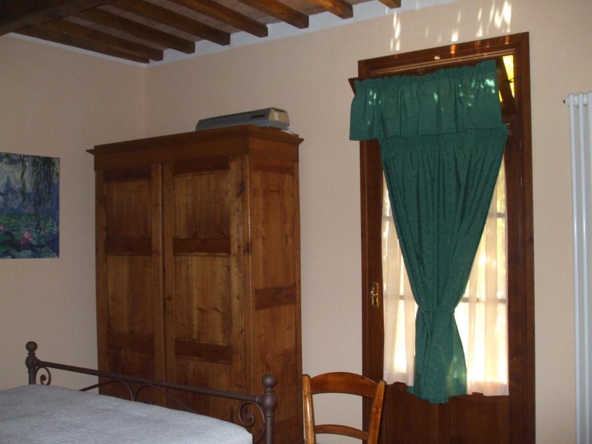 Agriturismo Il Torrione تْشيرتالدو الغرفة الصورة